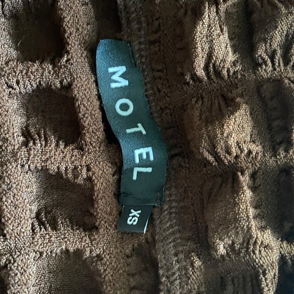 Motel Rocks Brown Textured Bubble Knit Button-Up Top – XS ✨ never worn - Picture 8 of 9